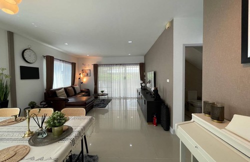 Racha Thewa Villa | 340 m² Villa ∙ 3 bedrooms ∙ 7 guests