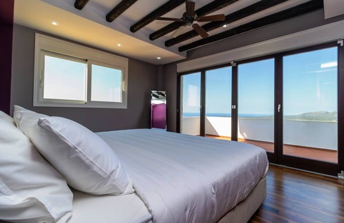 Pylos-Nestoras Villa | 340 m² Villa ∙ 4 bedrooms ∙ 8 guests