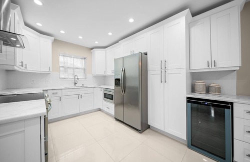 Garden Isles House | 3402 Managed By Brampton Park