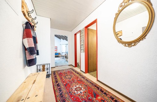 Vulpera Apartment | 3403 Heimelige Wohnung mit viel Dachschraege