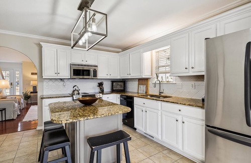 Clearwater House | 34039 Monterray Avenue - Clearwater