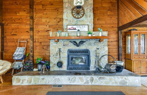 Lock Haven House | 343 m² House ∙ 3 bedrooms ∙ 11 guests