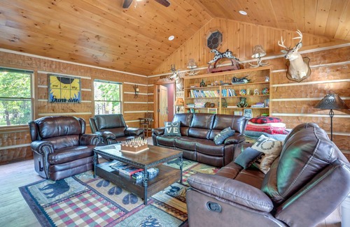 Clarklake House | 346 m² House ∙ 7 bedrooms ∙ 19 guests