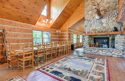 Clarklake House | 346 m² House ∙ 7 bedrooms ∙ 19 guests