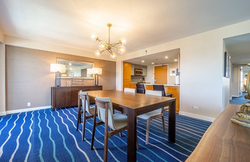 Ala Moana Condo | 34th Floor Ala Moana Large Regal Suite - 2Br/3Ba, Book Now at Special Rate!