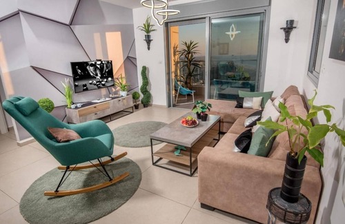 Bat Yam Apartment | 35 Floor on the sea