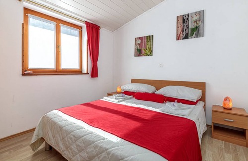 Oprtalj Apartment | 35 m² Apartment ∙ 1 bedroom ∙ 4 guests