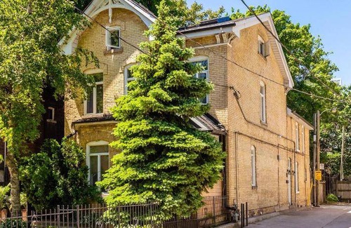 Garden District Bed & Breakfast | 35 m² Bed and breakfast ∙ 3 guests