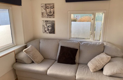 Nieuwvliet Ski Chalet | 35 m² Chalet ∙ 2 bedrooms ∙ 4 guests