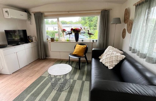 Ockenburgh Ski Chalet | 35 m² Chalet ∙ 2 bedrooms ∙ 4 guests