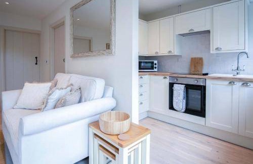 Oxwich Ski Chalet | 35 m² Chalet ∙ 2 bedrooms ∙ 4 guests