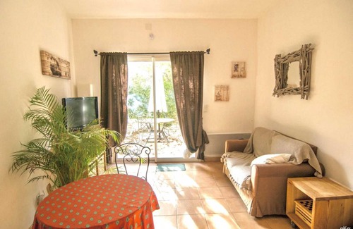 Saint-Just House | 35 m² Gîte ∙ 1 bedroom ∙ 2 guests