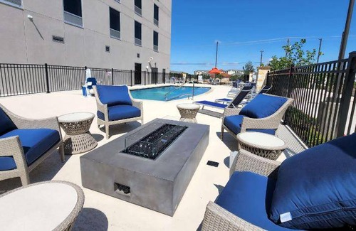 Pflugerville Hotel | 35 m² Hotel ∙ 127 guests