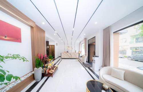 Hang Trong Hotel | 35 m² Hotel ∙ 3 guests