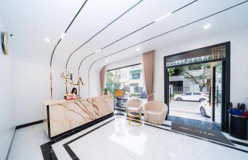 Hang Trong Hotel | 35 m² Hotel ∙ 3 guests
