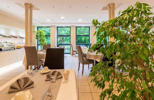 Luxeuil-les-Bains Apartment | 35 m² Serviced apartment ∙ 5 guests