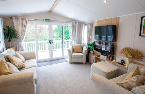 St Leonards-On-Sea Resort | 35 Redwood - Beauport Park, Hastings