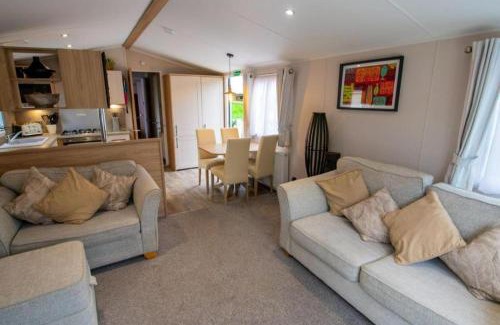 St Leonards-On-Sea Resort | 35 Redwood - Beauport Park, Hastings