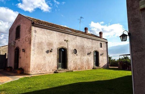 Fiumefreddo di Sicilia House | 350 m² House ∙ 10 bedrooms ∙ 18 guests