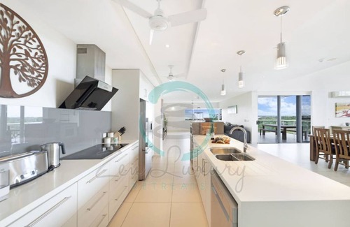 Darwin City Centre Apartment | 350 m² Apartment ∙ 4 bedrooms ∙ 9 guests