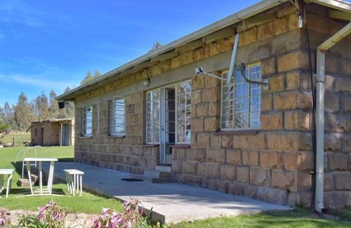 Fouriesburg Apartment | 350 m² Apartment ∙ 4 bedrooms ∙ 12 guests