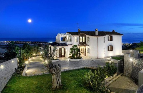 Marina di Ragusa Bed & Breakfast | 350 m² Bed and breakfast ∙ 7 bedrooms ∙ 14 guests