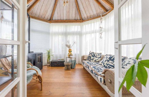 Oudeschoot House | 350 m² House ∙ 3 bedrooms ∙ 6 guests