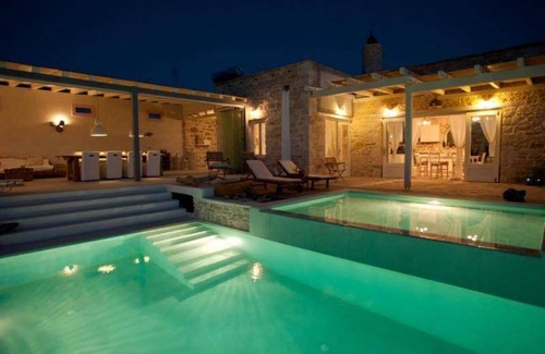Pitsidia House | 350 m² House ∙ 4 bedrooms ∙ 8 guests