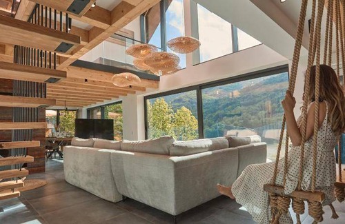 Valea Doftanei Cabin | 350 m² Lodge ∙ 6 bedrooms ∙ 16 guests