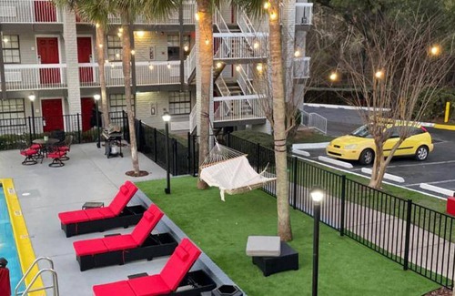 Tallahassee House | 350 m² Motel ∙ 127 guests