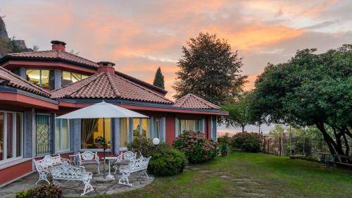 Ispra Villa | 350 m² Villa ∙ 4 bedrooms ∙ 8 guests