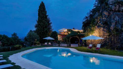 Ispra Villa | 350 m² Villa ∙ 4 bedrooms ∙ 8 guests