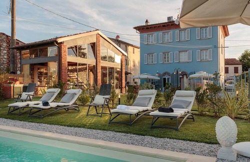 Marlia Villa | 350 m² Villa ∙ 5 bedrooms ∙ 10 guests