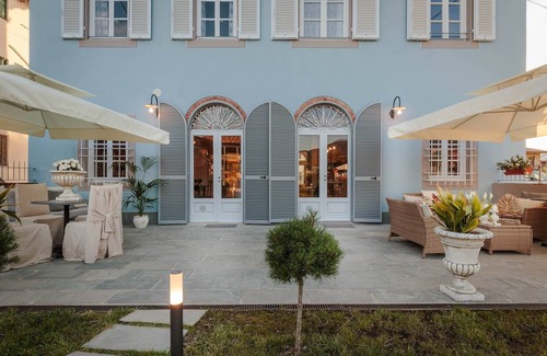 Marlia Villa | 350 m² Villa ∙ 5 bedrooms ∙ 10 guests