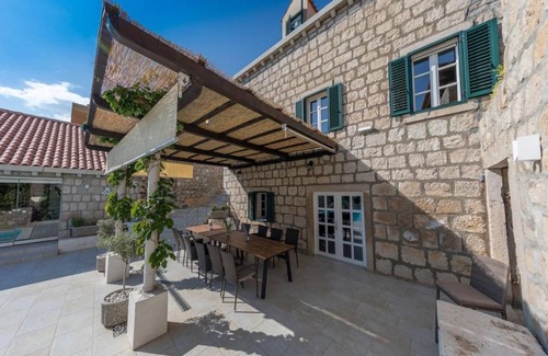 Mocici Villa | 350 m² Villa ∙ 5 bedrooms ∙ 12 guests