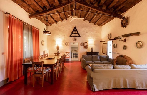 Scillato Villa | 350 m² Villa ∙ 7 bedrooms ∙ 11 guests