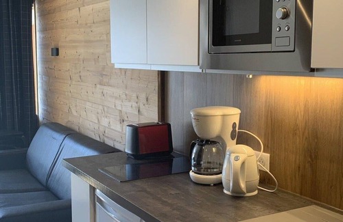 Jeux Apartment | 350m from resort center, Ground floor, balcony, tv, ski locker, 23m², Alpe d'Huez