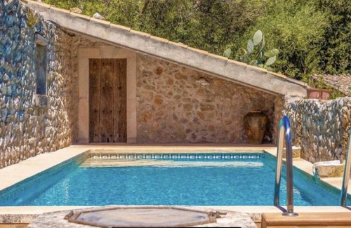 Urbanitzacio la Font House | 355 m² House ∙ 5 bedrooms ∙ 8 guests