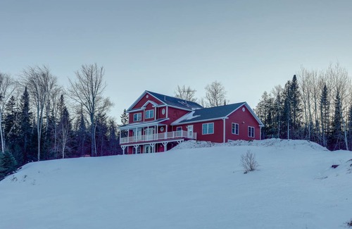 Eagle Lake House | 356 m² House ∙ 5 bedrooms ∙ 10 guests