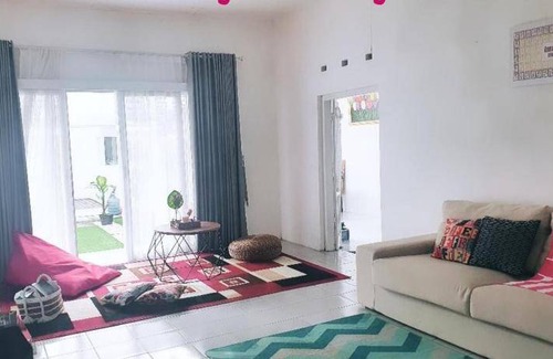 North Cirebon Villa | 357 m² Villa ∙ 4 bedrooms ∙ 10 guests