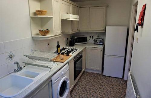 Little Stoke Apartment | 36 m² Apartment ∙ 1 bedroom ∙ 4 guests