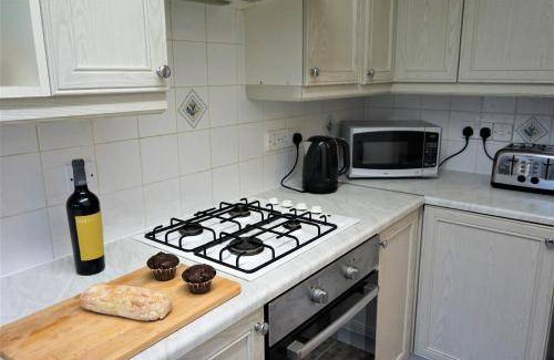 Little Stoke Apartment | 36 m² Apartment ∙ 1 bedroom ∙ 4 guests