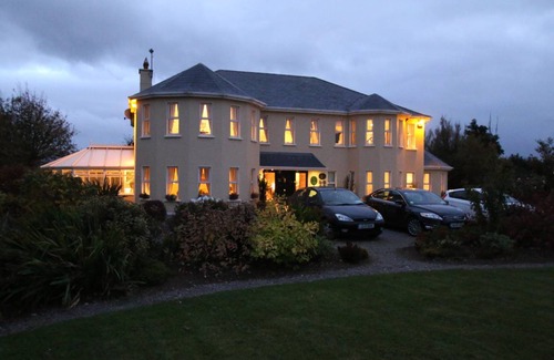 Tralee Bed & Breakfast | 36 m² Bed and breakfast ∙ 2 bedrooms ∙ 127 guests