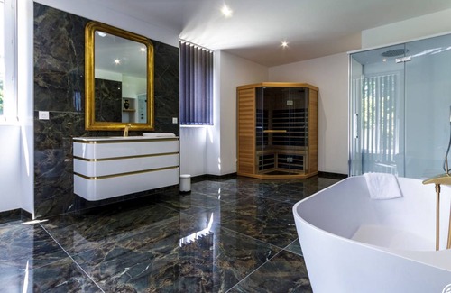 Pougues-les-Eaux Bed & Breakfast | 36 m² Bed and breakfast ∙ 1 bedroom ∙ 2 guests