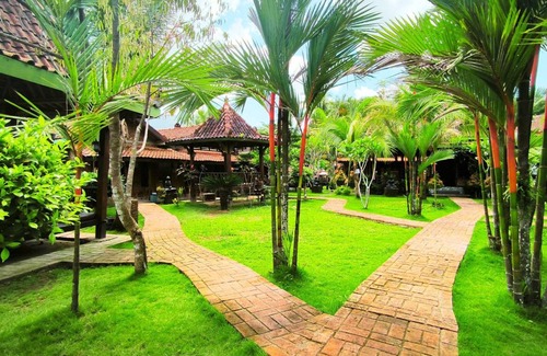 Borobudur Hotel | 36 m² Hotel ∙ 2 guests