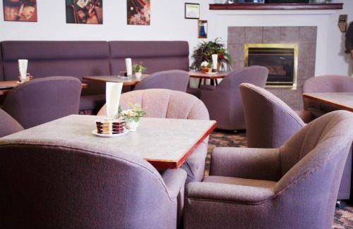 Lacombe Hotel | 36 m² Motel ∙ 5 guests