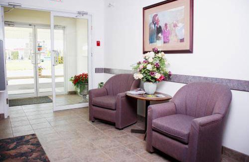 Lacombe Hotel | 36 m² Motel ∙ 5 guests