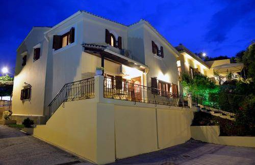 Corfu Villa | 360 m² Villa ∙ 5 bedrooms ∙ 14 guests