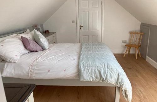 Dungarvan House | 360 Mitchell Stay House
