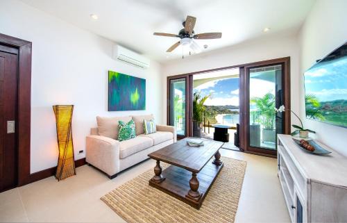 Playa Flamingo Hotel | 360 Splendor Del Pacifico Residences